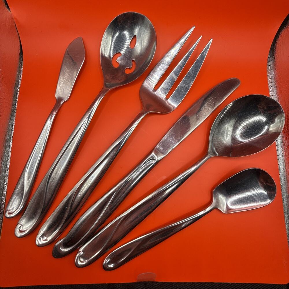 6 Serving Pieces Reed & Barton EDGARTOWN Stainless Spoon Slotted Flatware Glossy